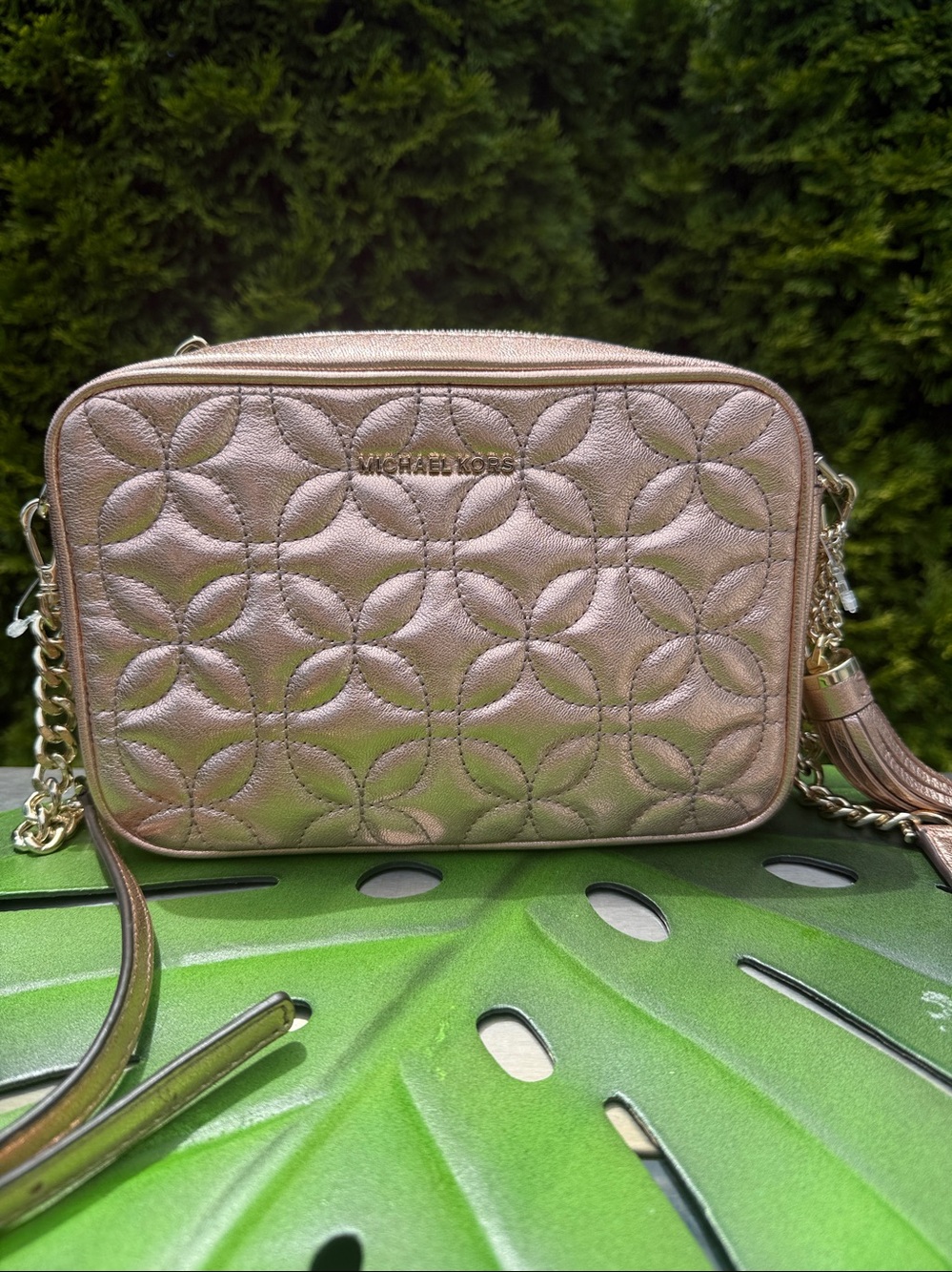 MK ๐Host pick ๐ Camera Crossbody Bag Rose Gold - Picture 11 of 12